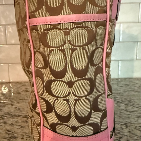 2009 Coach Jacquard Signature Limited Edition Pink Flowers Canvas Tote - Picture 7 of 16